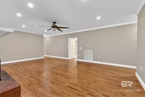Living - 1723 Wait Rd, Monroeville, AL 36460 photo 3 of 4