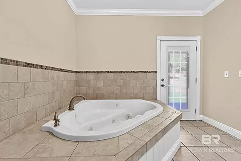 Bath - 1723 Wait Rd, Monroeville, AL 36460 photo 3 of 8