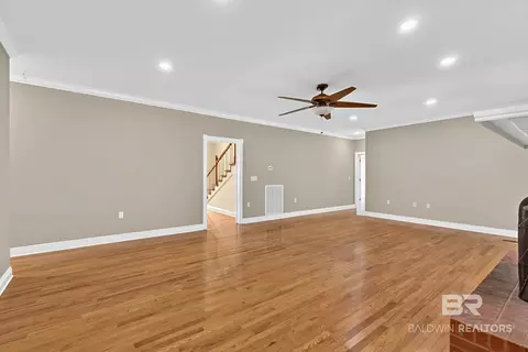 Living - 1723 Wait Rd, Monroeville, AL 36460 photo 2 of 4