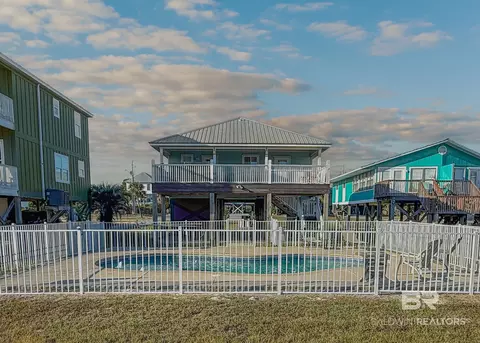 1385 W Lagoon Ave, Gulf Shores, AL 36542