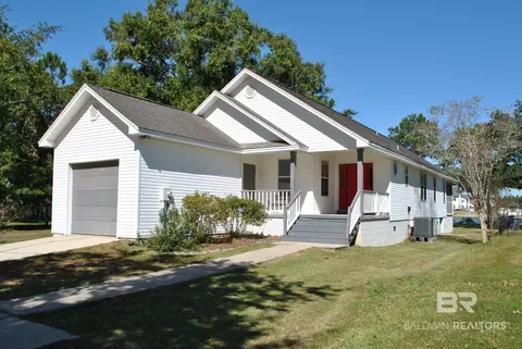 740 W Canal Dr, Gulf Shores, AL 36542