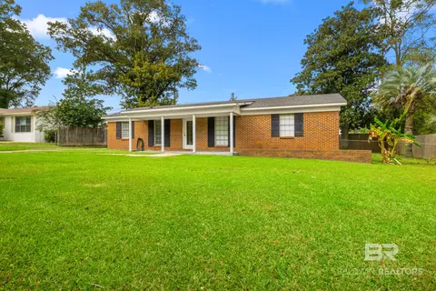 107 Sara Ave, Spanish Fort, AL 36527
