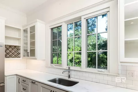 4752 Old Shell Rd, Mobile, AL 36608 photo 9