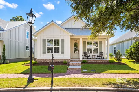471 Orleans St, Gulf Shores, AL 36542