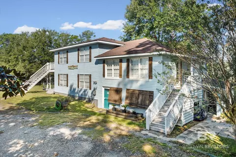 18667 Borck Rd, Gulf Shores, AL 36542