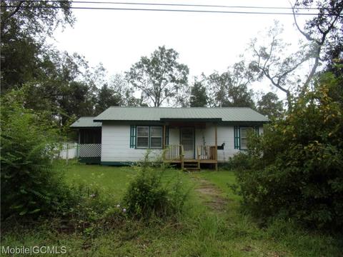 558 Lemoyne Cir, Axis, AL 36505 photo 1
