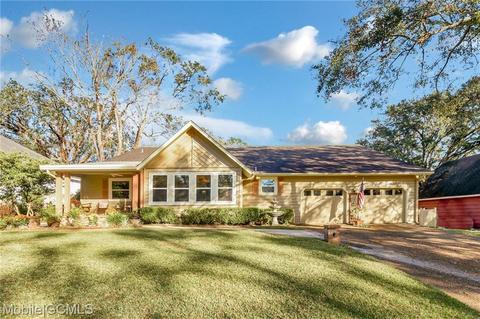 2349 Huffman Dr W, Mobile, AL 36693 photo 1