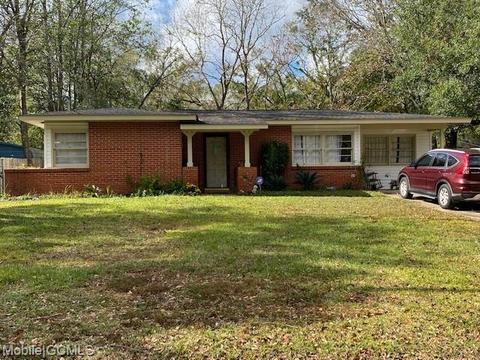 666 Halifax Dr, Mobile, AL 36609 photo 1