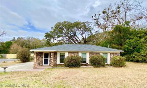 5304 Lusann Dr, Mobile, AL 36608 photo 1