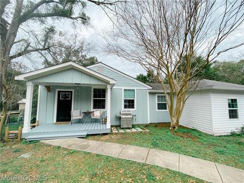 319 Azalea Cir W, Mobile, AL 36608 photo 1