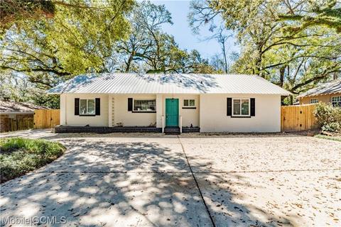 3829 Shelley Dr, Mobile, AL 36693 photo 1