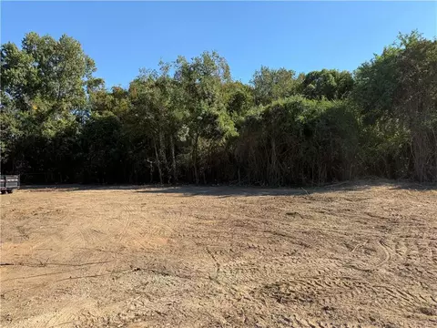 7767 Old Shell Rd, Mobile, AL 36608 photo 4