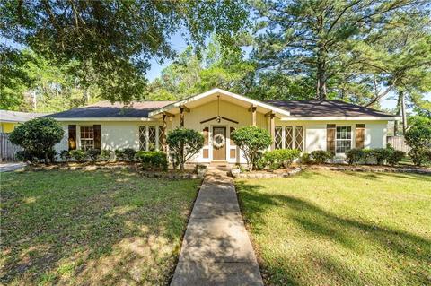 609 Richardson Dr E, Mobile, AL 36606 | 31 Photos | MLS #7196873 - Movoto