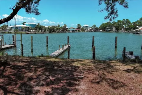 504 Lemoyne Dr, Dauphin Island, AL 36528