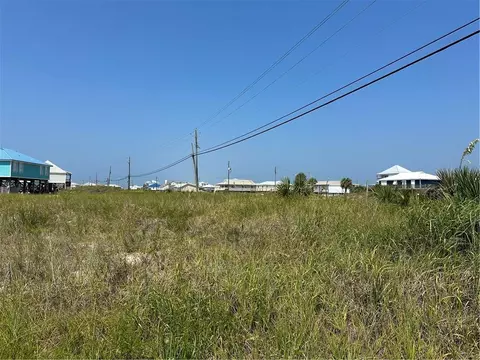 109 Ryan Ct, Dauphin Island, AL 36528
