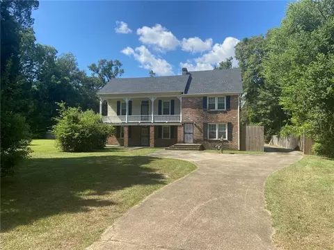 1911 Dr Martin Luther King Jr Ave, Mobile, AL 36617