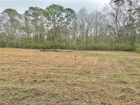 6945 Three Notch Rd, Mobile, AL 36619