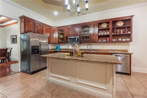 Kitchen - 960 Creekstone Dr, Mobile, AL 36608 photo 4 of 5