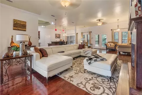 Living - 960 Creekstone Dr, Mobile, AL 36608 photo 1 of 3