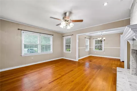 Living - 3503 Springhill Ave, Mobile, AL 36608 photo 2 of 4
