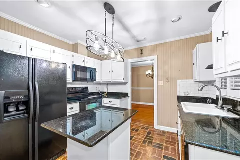 Kitchen - 3503 Springhill Ave, Mobile, AL 36608 photo 3 of 3