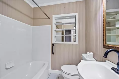 Bath - 3503 Springhill Ave, Mobile, AL 36608 photo 1 of 3