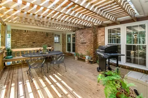 Exterior - 258 Suffolk Rd, Mobile, AL 36608 photo 6 of 16