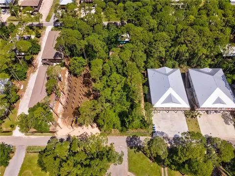 1408 Oleander Ln, Dauphin Island, AL 36528