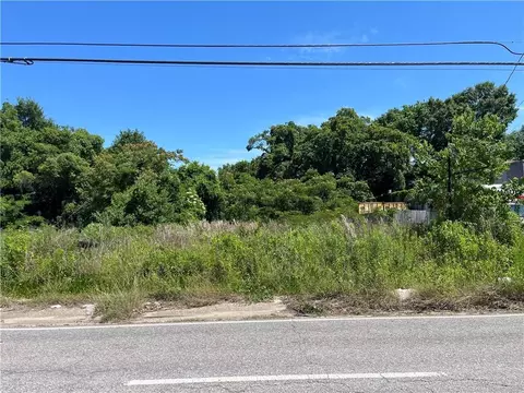 771 Holcombe Ave, Mobile, AL 36606 photo 2