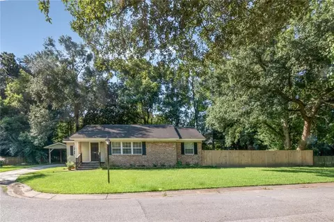 2105 Upham Pl, Mobile, AL 36607 photo 3