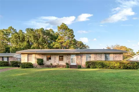 2105 Upham Pl, Mobile, AL 36607