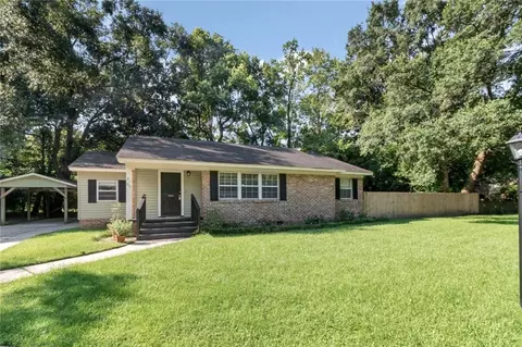 2105 Upham Pl, Mobile, AL 36607 photo 4