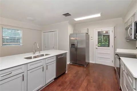 2105 Upham Pl, Mobile, AL 36607 photo 11