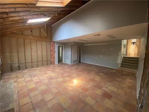 Living - 5734 Ramada Dr S, Mobile, AL 36693 photo 2 of 4
