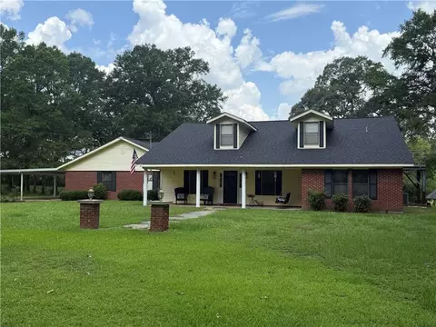 831 Pully Rd, Calvert, AL 36513