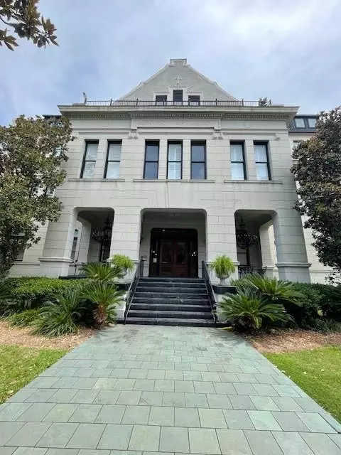 hiropi-@ Homes For Sale in 36602, AL | Real Estate & Listings | Movoto