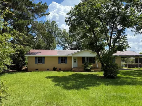 108 Jones Ave N, Frisco City, AL 36445
