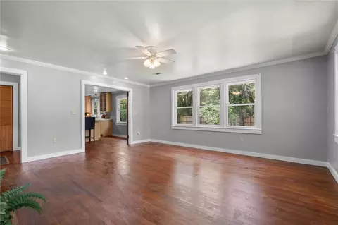 Living - 1501 Terrell Rd, Mobile, AL 36605 photo 1 of 2