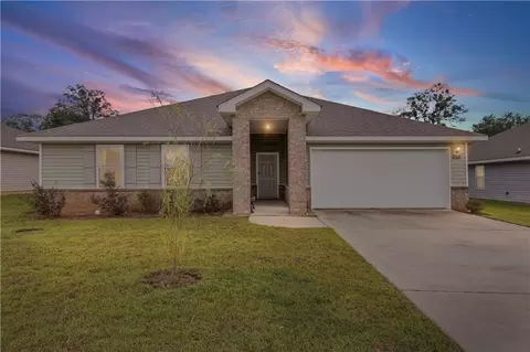 10775 Burlington Estates Dr, Mobile, AL 36608