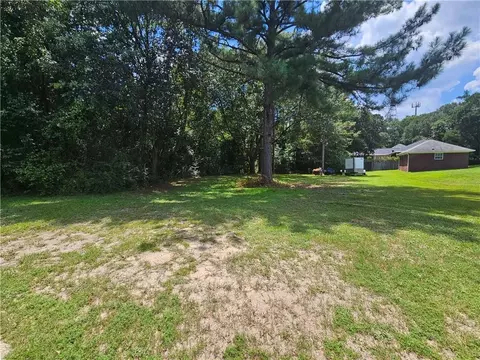 390 Lakeview Dr, Mobile, AL 36695