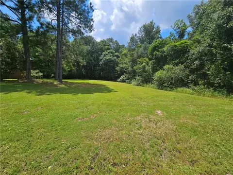 404 Lakeview Dr, Mobile, AL 36695