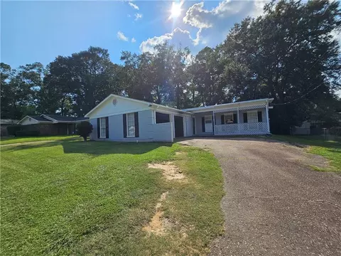 502 Nantucket Cir, Mobile, AL 36609