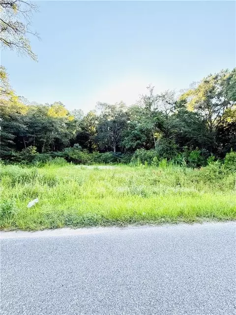 324 Crystal Springs Rd S, Eight Mile, AL 36613