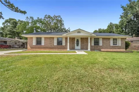 5654 Overlook Rd, Mobile, AL 36618