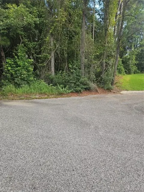 4458 Wolf Creek Dr N, Mobile, AL 36609