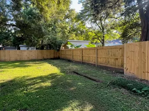 Exterior - 104 Mohawk St, Mobile, AL 36606 photo 8 of 10