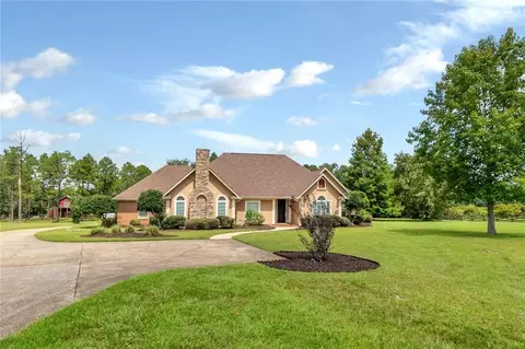 6140 Plantation Woods Dr, Theodore, AL 36582