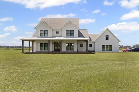 8018 Jim Mcneil Loop Rd W, Grand Bay, AL 36541