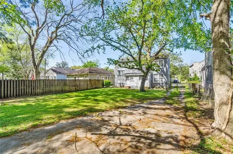 Exterior - 17 Mcphillips Ave, Mobile, AL 36604 photo 2 of 6