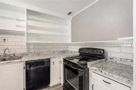 Kitchen - 17 Mcphillips Ave, Mobile, AL 36604 photo 1 of 2